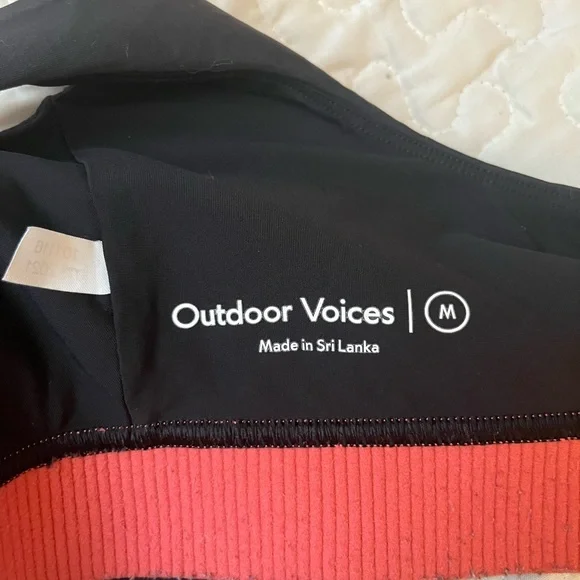 Outdoor Voices Smooth Scoop Sports Bra - Picture 3 of 4